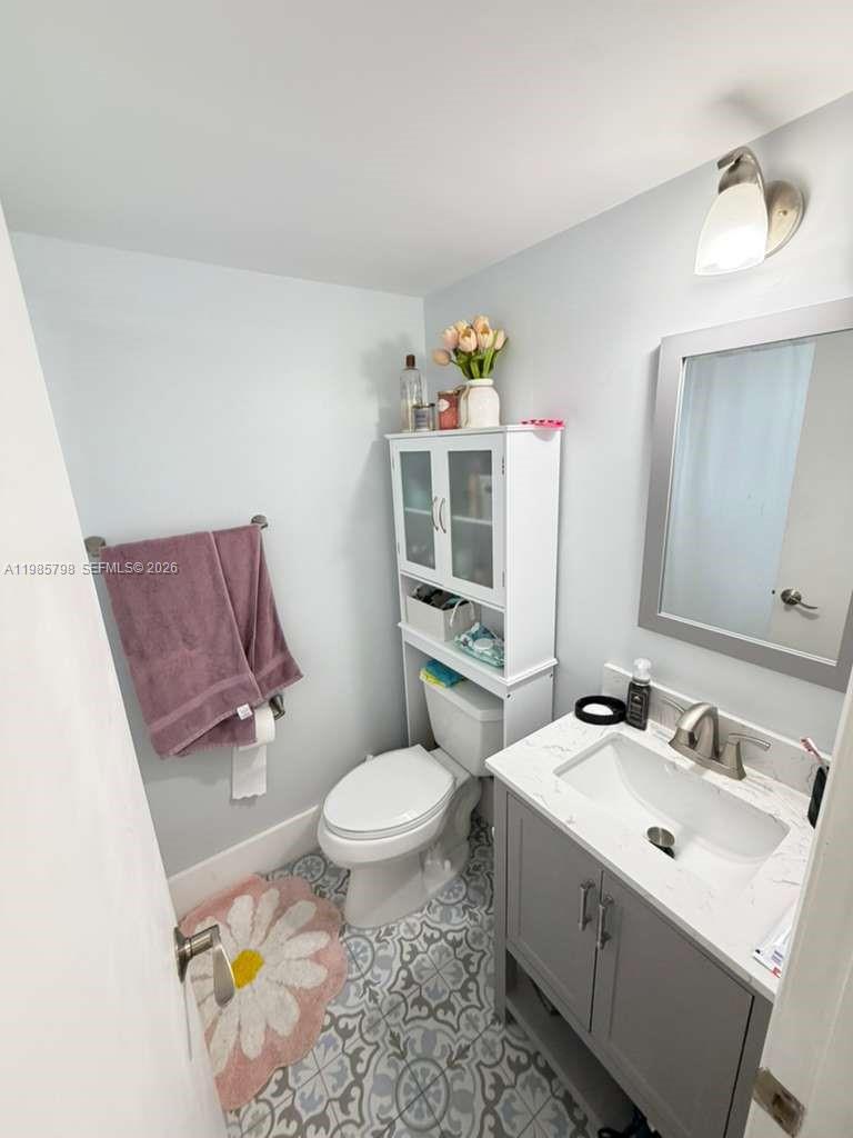 ALAMEDA TOWER I CONDO - Residential Lease