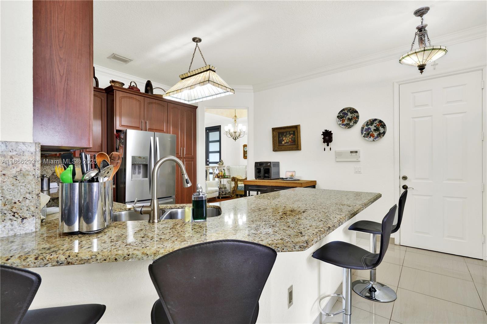 EDEN LAKE ESTATES - Residential