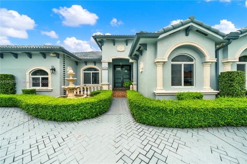 16242 SW 42nd Ter Miami FL 33185