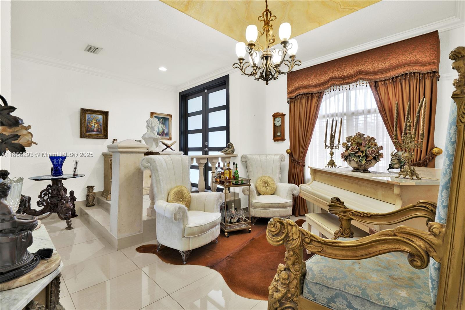 EDEN LAKE ESTATES - Residential