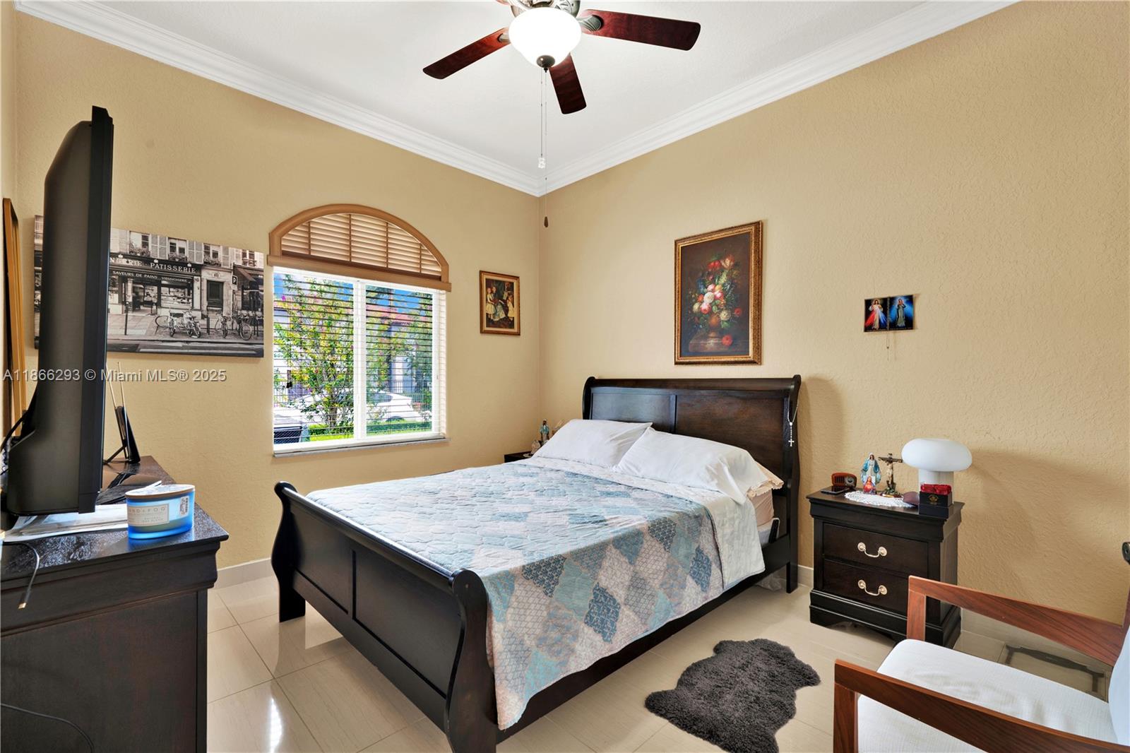 EDEN LAKE ESTATES - Residential