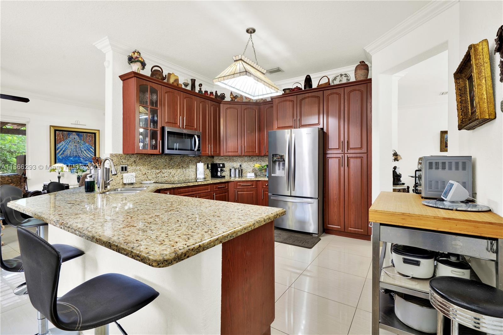 EDEN LAKE ESTATES - Residential