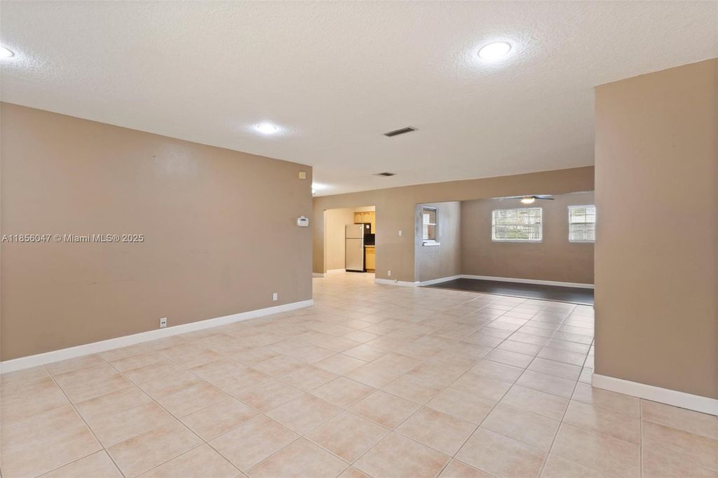 Photo of 7309 NW 60th St, Tamarac, FL 33321 (MLS # A11856047)