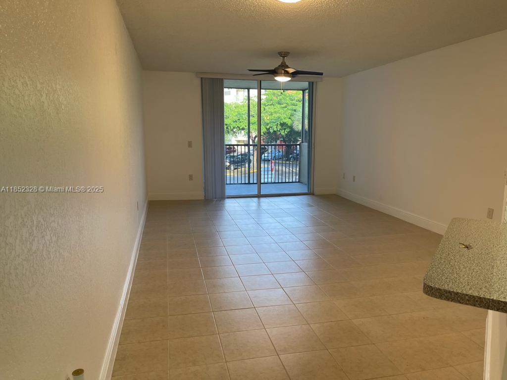 LAS VISTAS AT DORAL CONDO - Residential