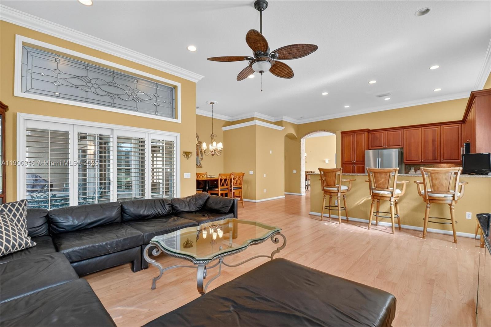 VALENCIA SHORES 5 - Residential
