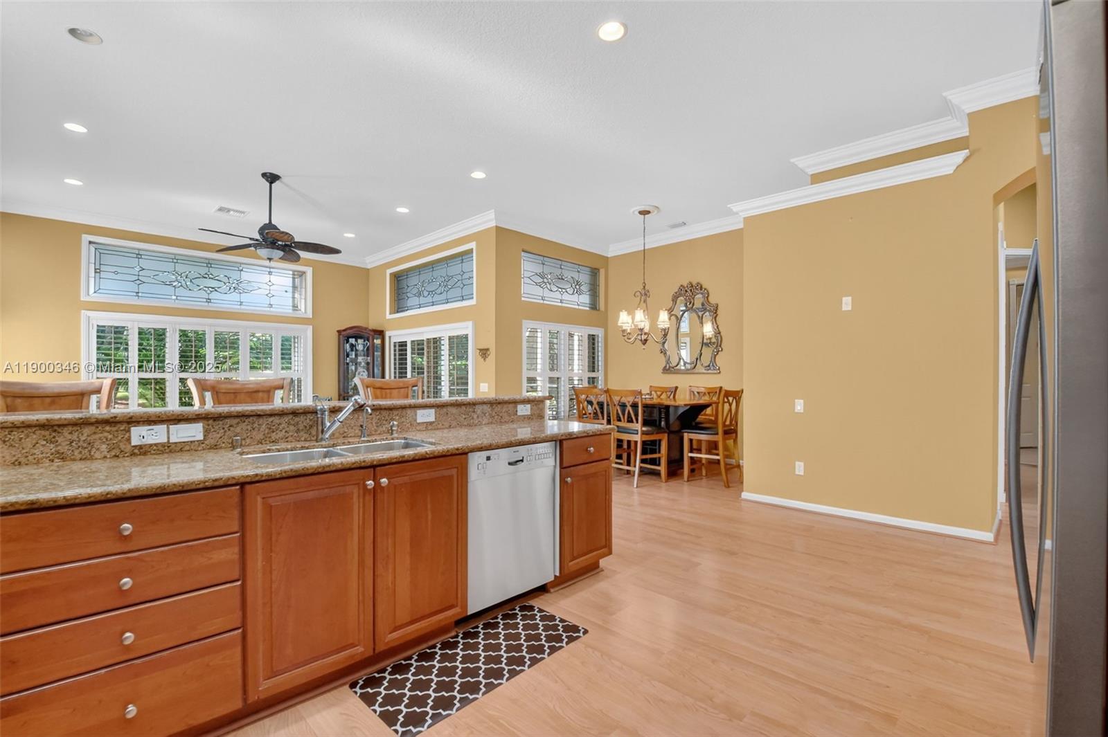 VALENCIA SHORES 5 - Residential