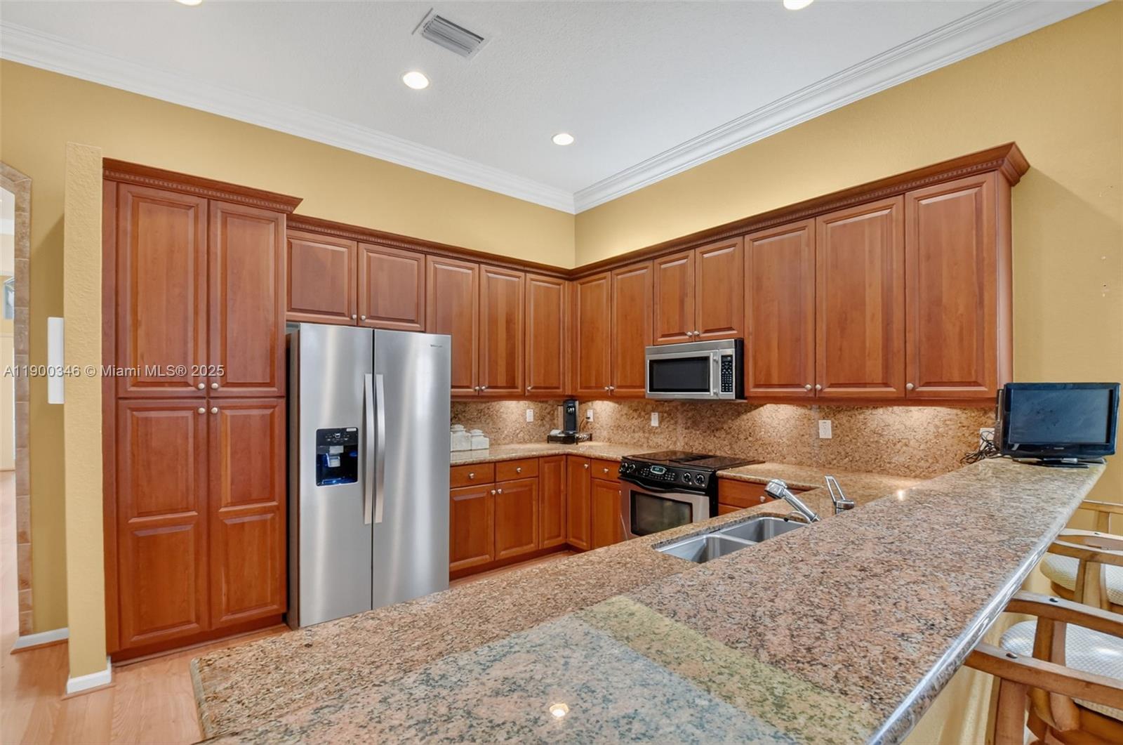 VALENCIA SHORES 5 - Residential