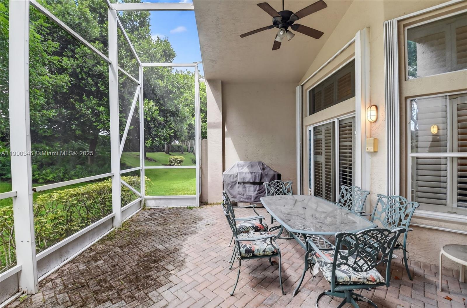 VALENCIA SHORES 5 - Residential