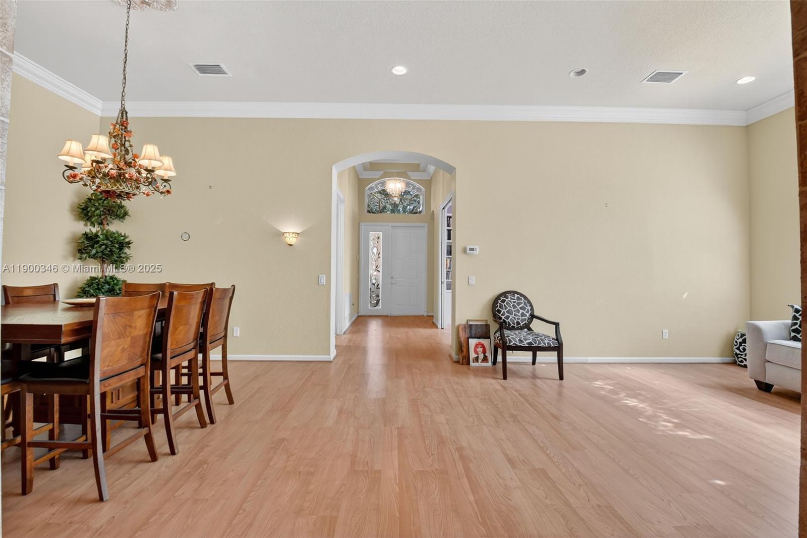 VALENCIA SHORES 5 - Residential