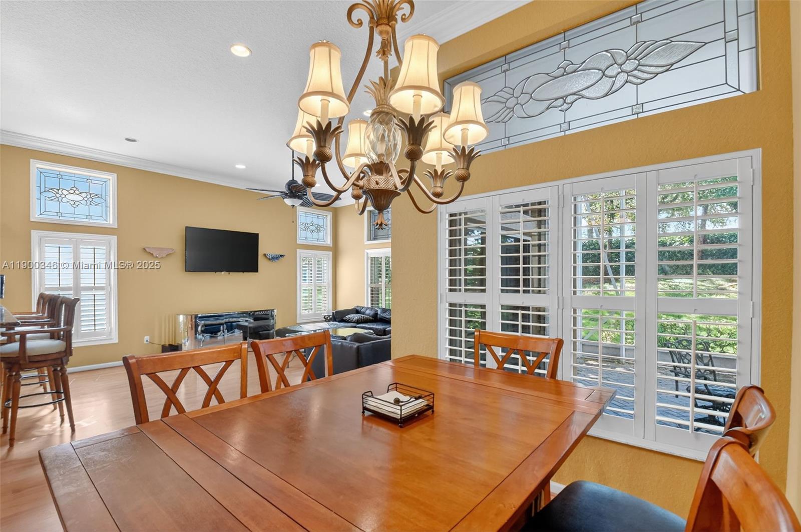 VALENCIA SHORES 5 - Residential