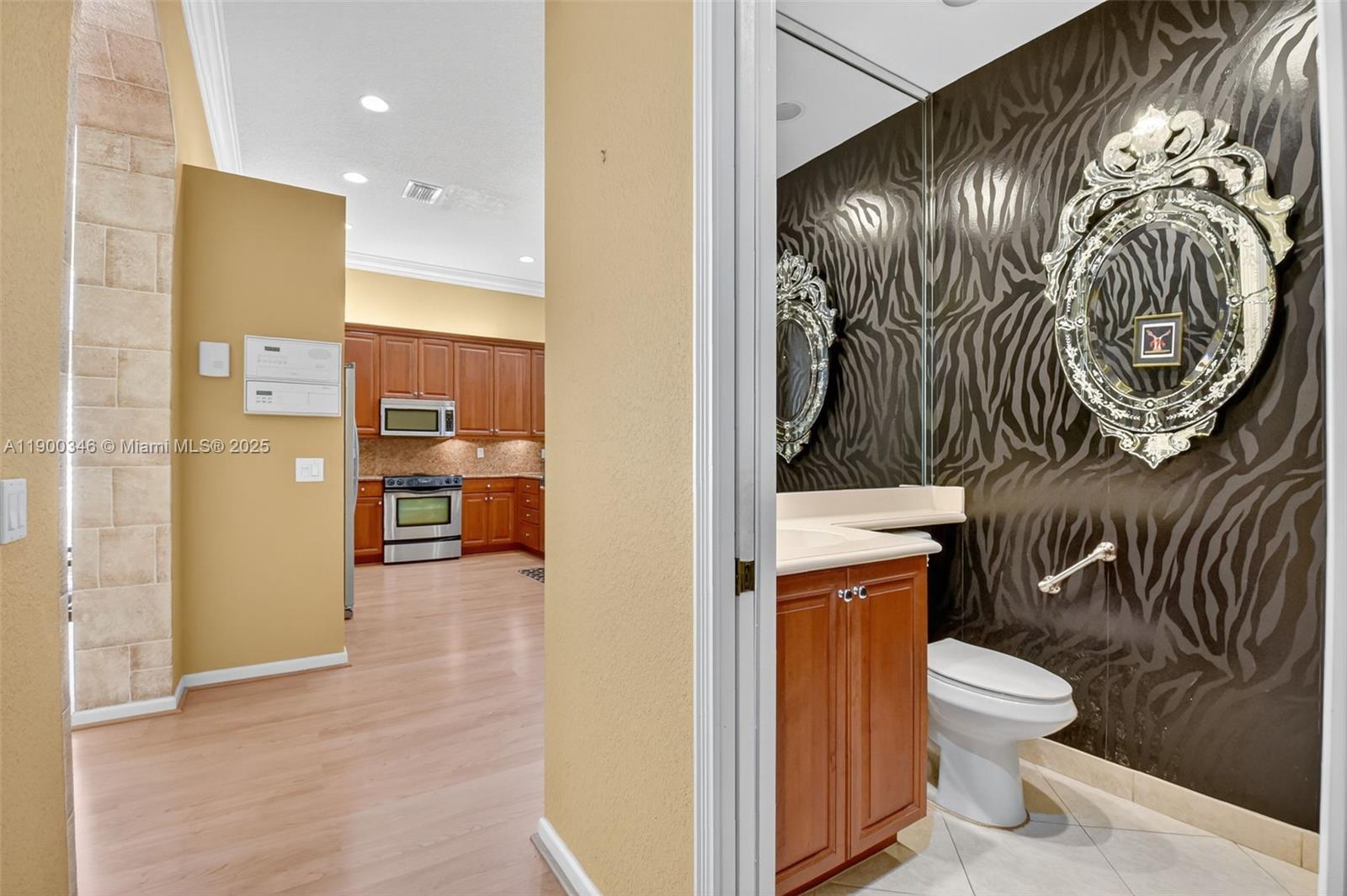 VALENCIA SHORES 5 - Residential