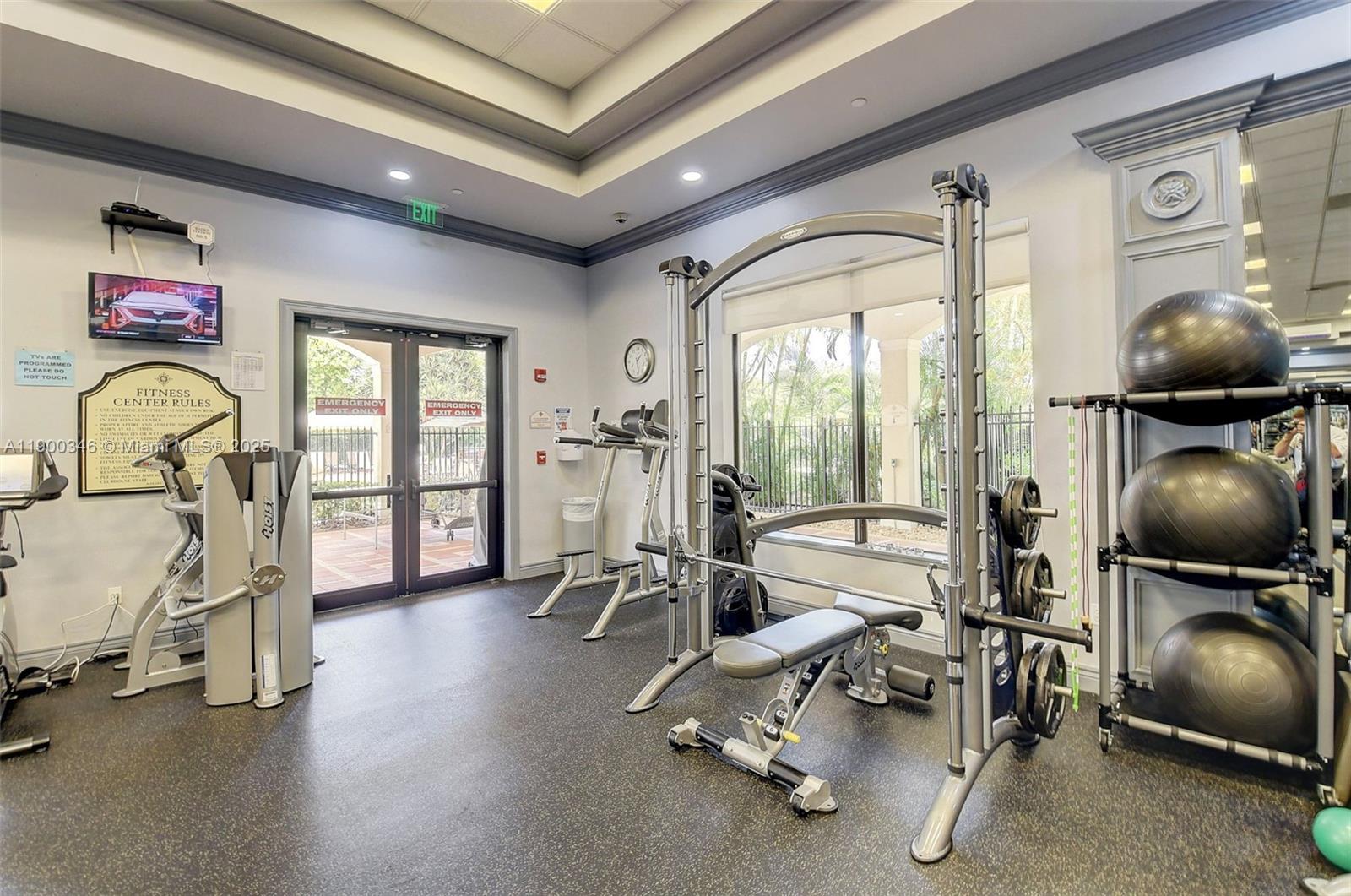 VALENCIA SHORES 5 - Residential