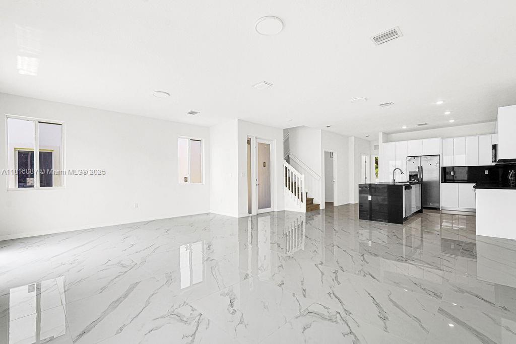 CHLOES ESTATES - Residential