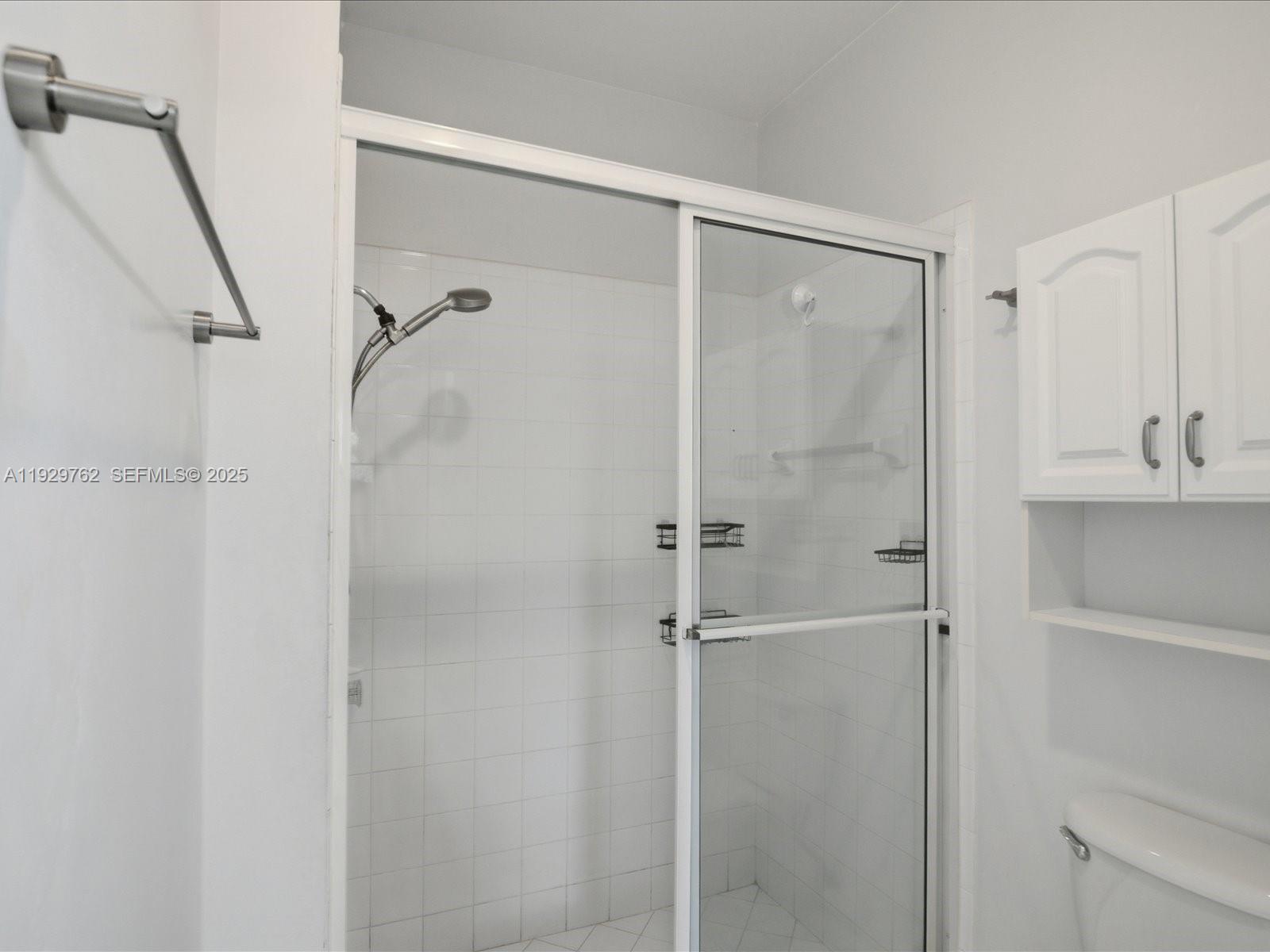 LOWELL'S LANDING - Residential Lease