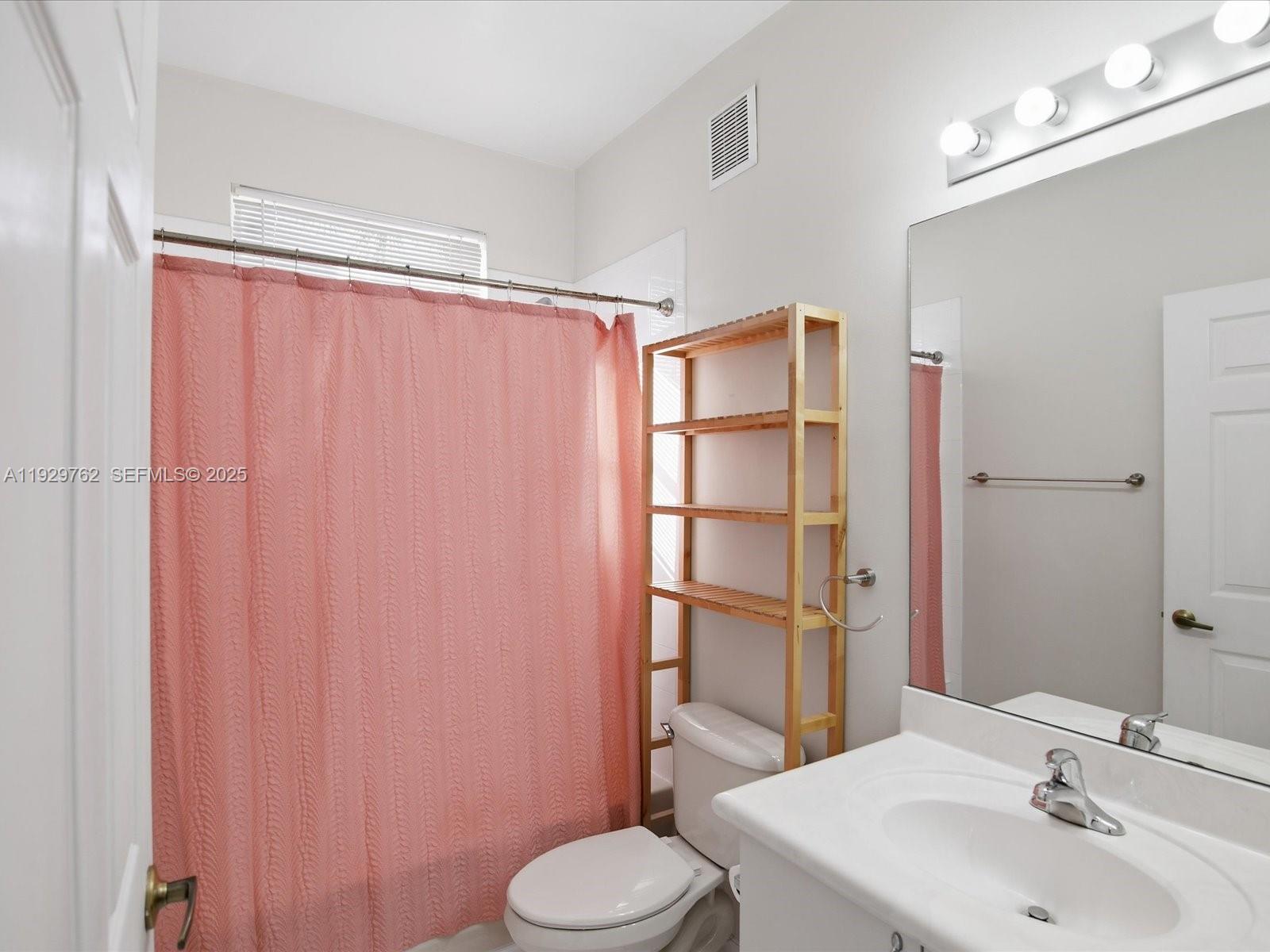 LOWELL'S LANDING - Residential Lease