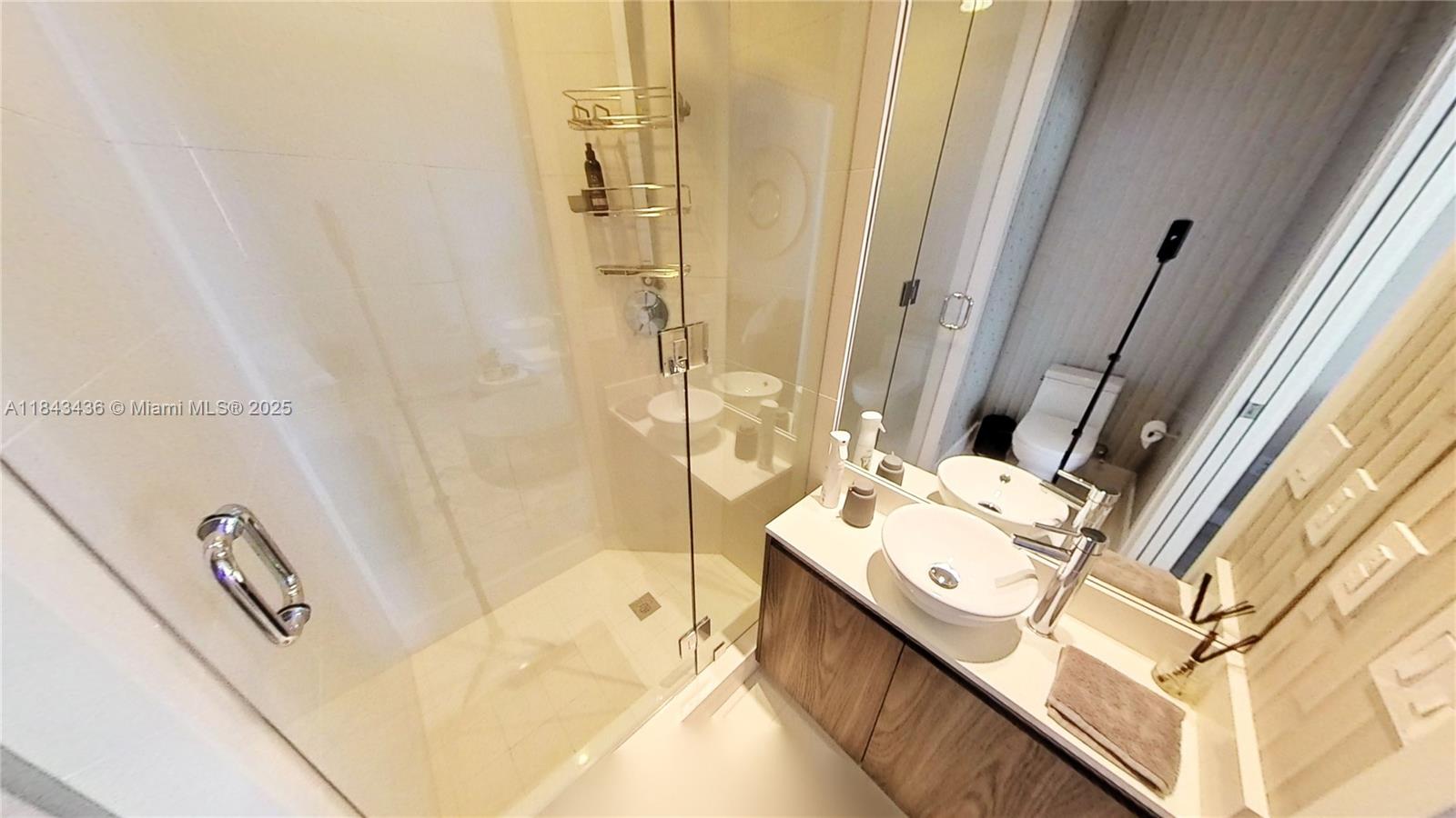 GRAN PARAISO CONDO - Residential Lease