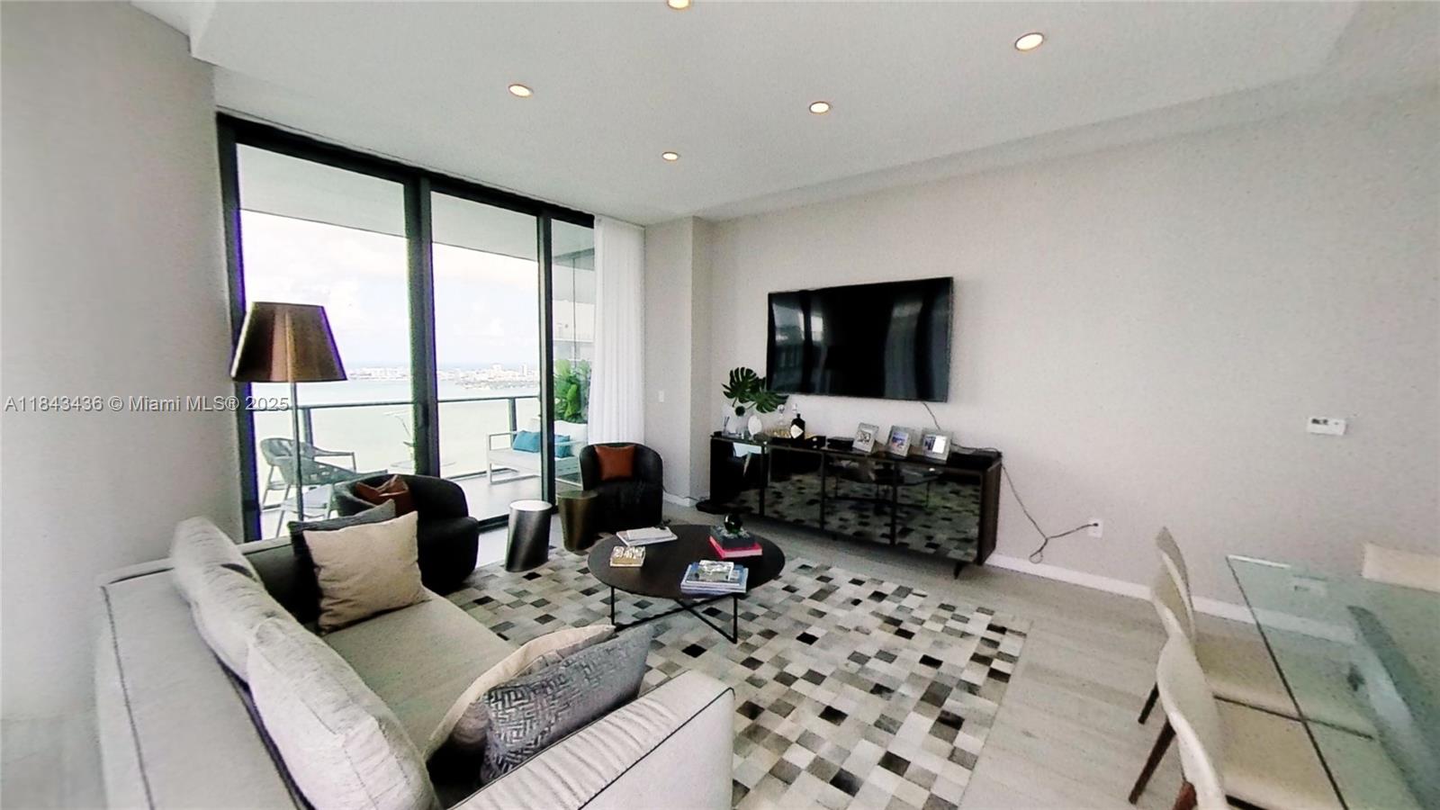 GRAN PARAISO CONDO - Residential Lease