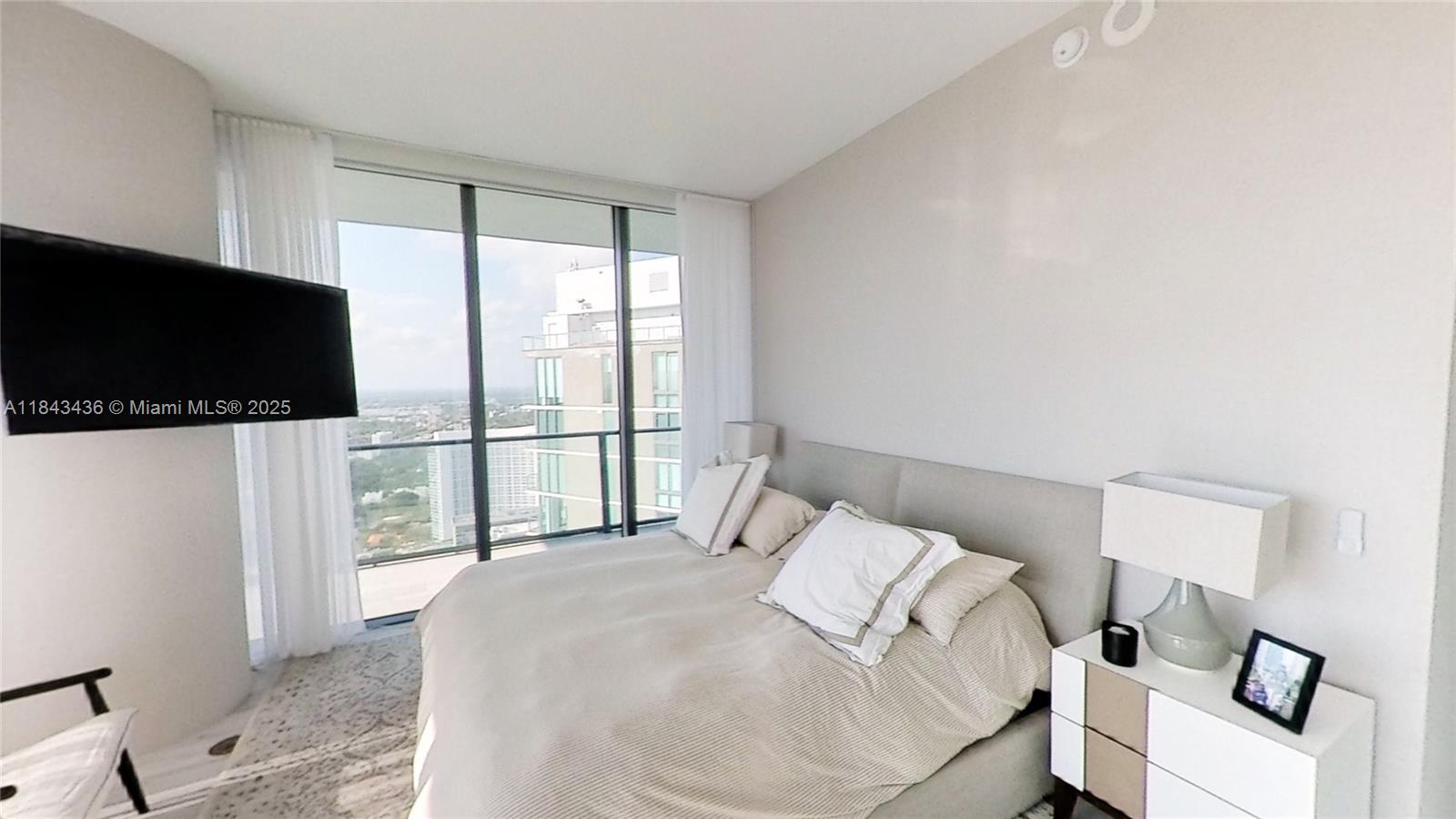 GRAN PARAISO CONDO - Residential Lease