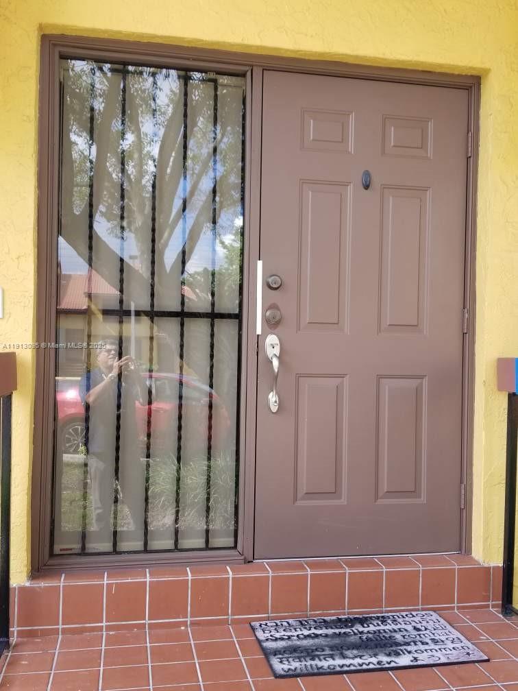 SUMMERSET CONDO PH I - Residential Lease