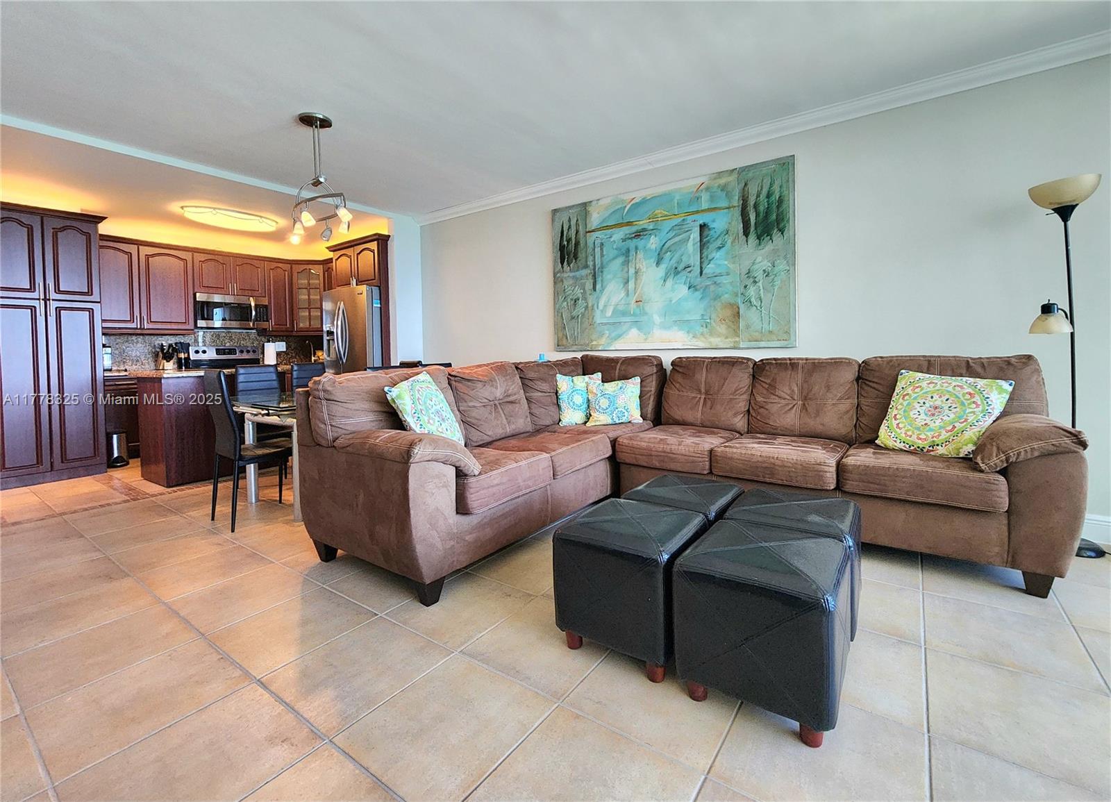 ALEXANDER TOWERS CONDO - Residential Lease