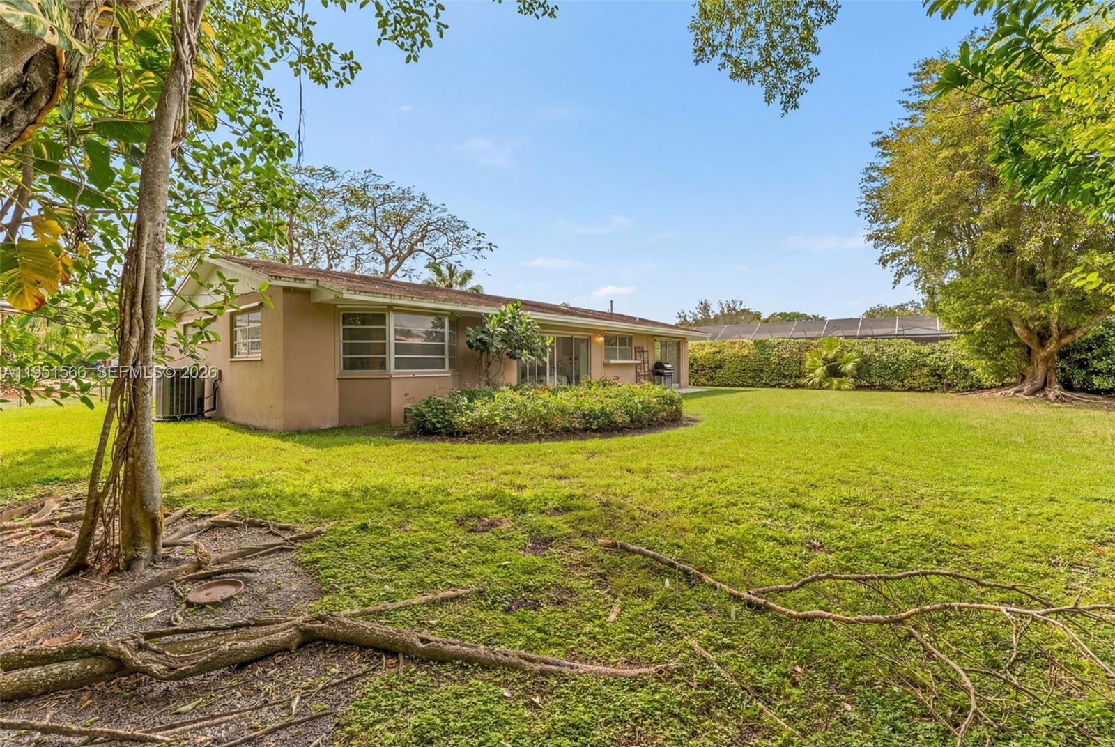 KENDALE SOUTH SEC 1 - Residential