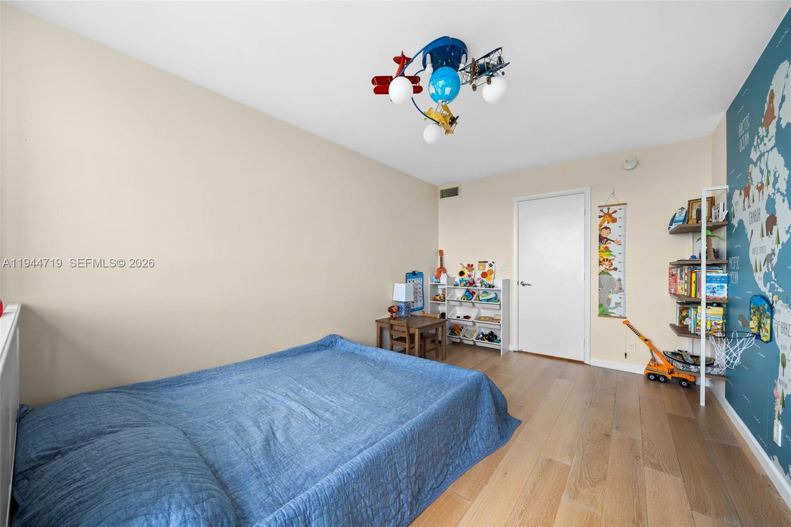 OLYMPUS CONDO PHASE - Residential