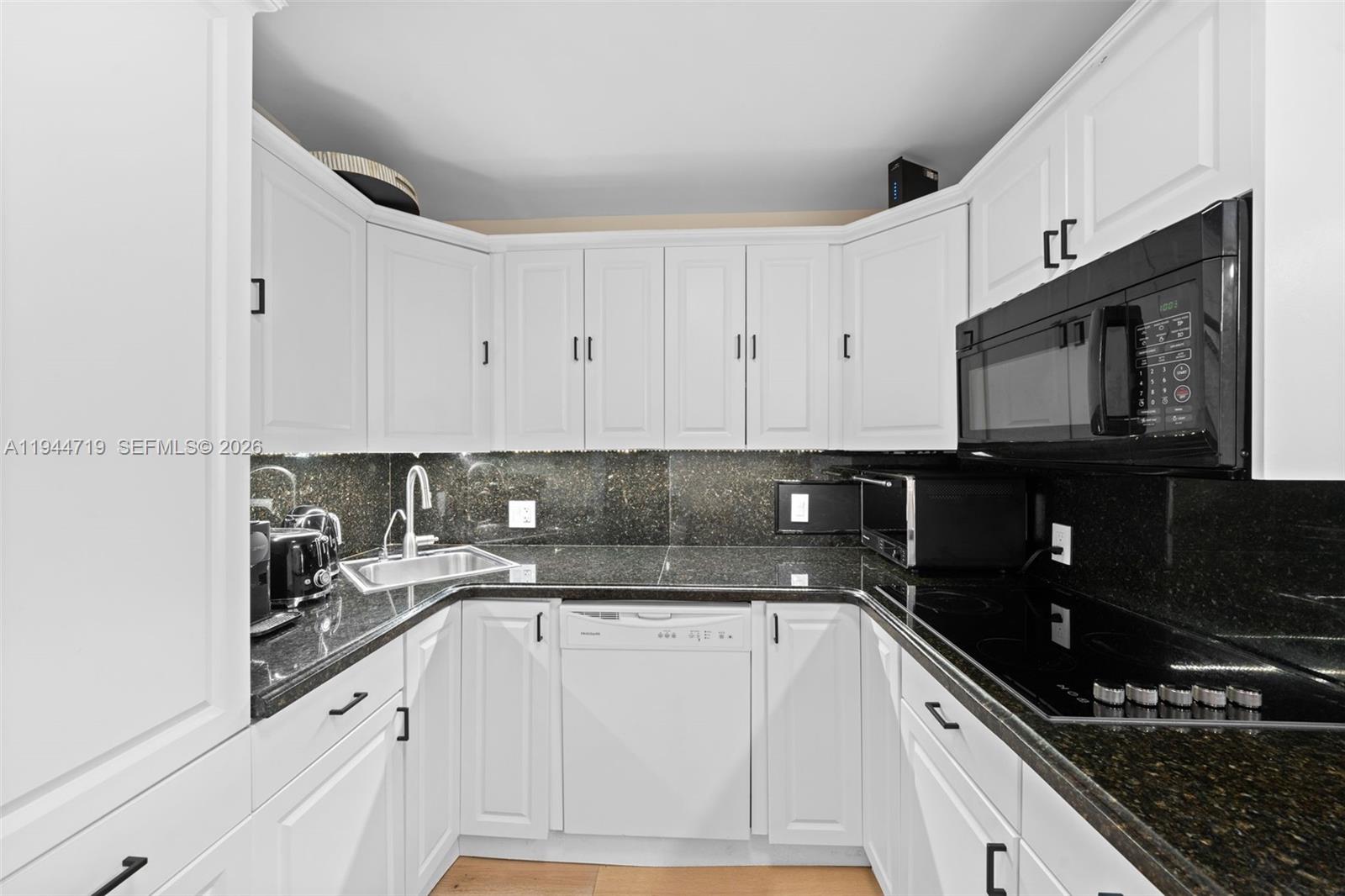 OLYMPUS CONDO PHASE - Residential