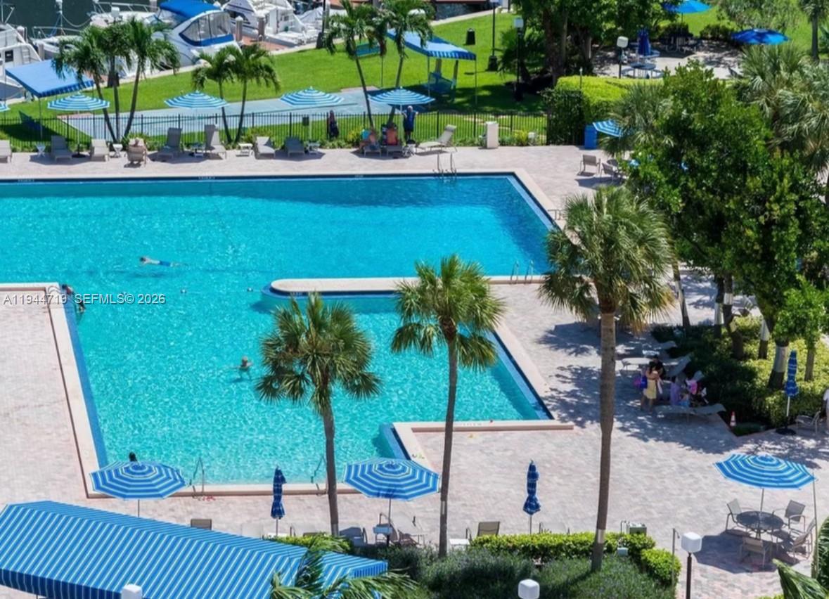 OLYMPUS CONDO PHASE - Residential