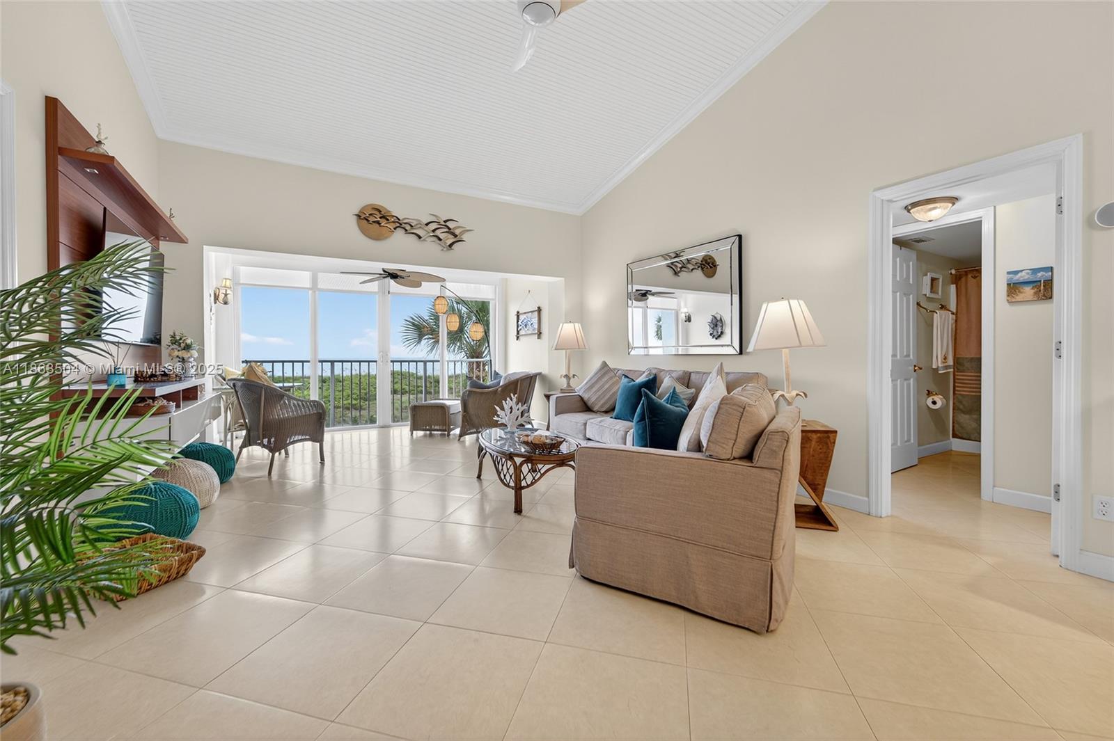 CAPSTAN I CONDOMINIUM - Residential