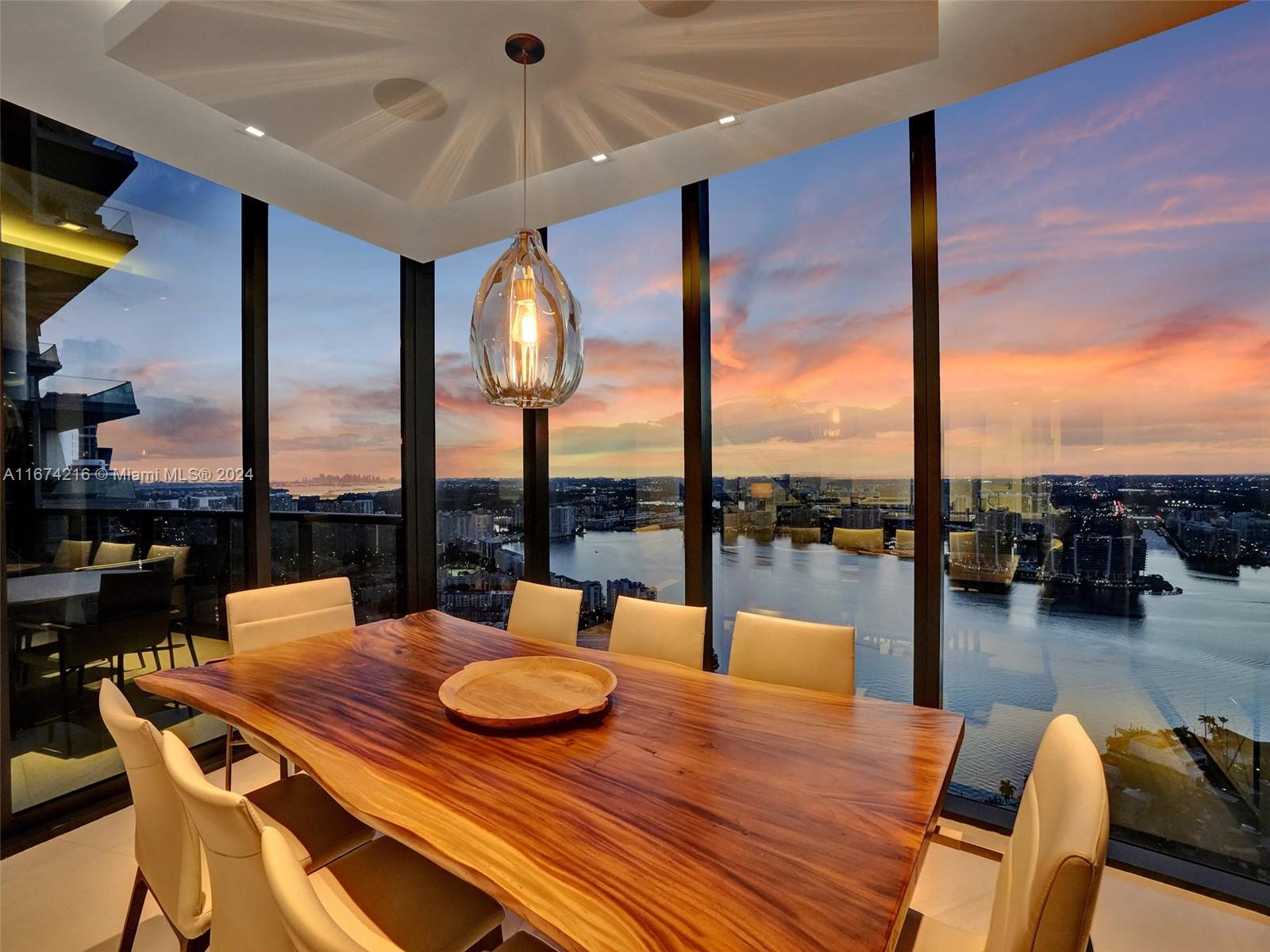 18555 COLLINS AVENUE COND - Residential