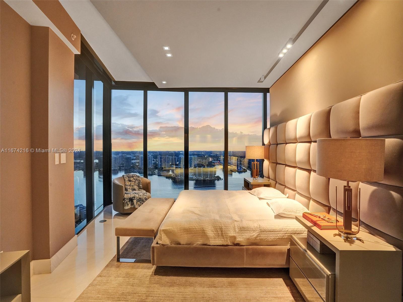 18555 COLLINS AVENUE COND - Residential