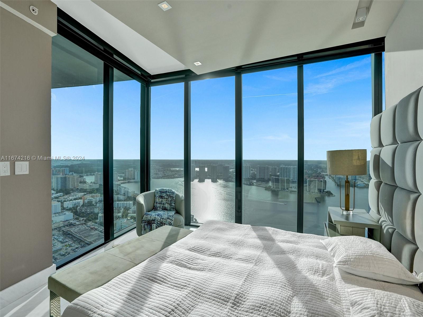 18555 COLLINS AVENUE COND - Residential