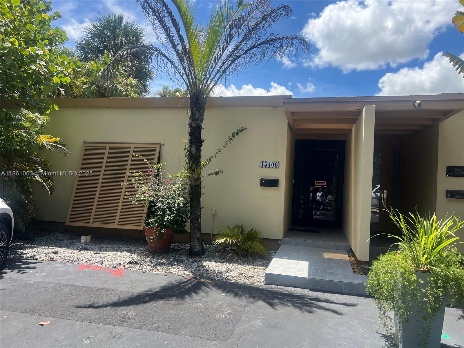 Live in the heart of Miami Lakes! This beautiful 2 bed / 2 bath corner townhome is just a short walk to Main Street’s shops and restaurants. Enjoy a huge yard with stunning lake views, a relaxing patio, and parking for 4+ cars! Inside you’ll find a brand-new modern kitchen, washer & dryer included, and a bright, spacious layout. Perfect for entertaining, relaxing, and everyday living.