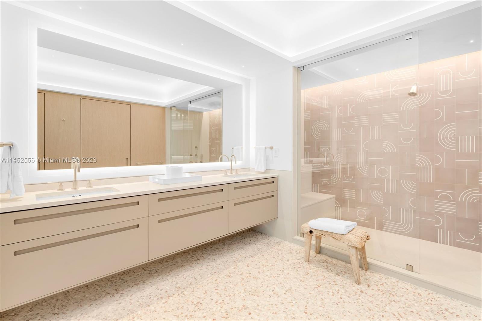 OCEAN HOUSE CONDO - Residential