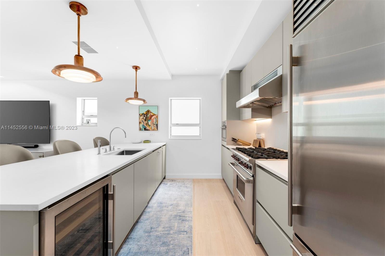 OCEAN HOUSE CONDO - Residential