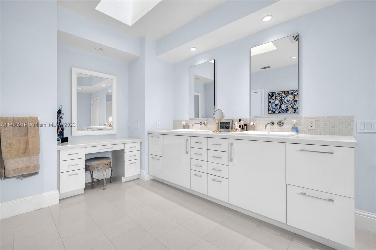 OAK HAMMOCK ESTATES - Residential