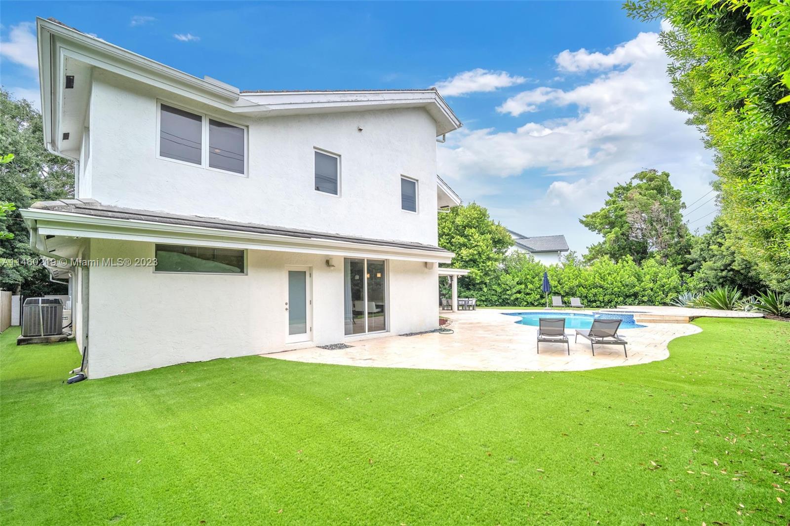 OAK HAMMOCK ESTATES - Residential