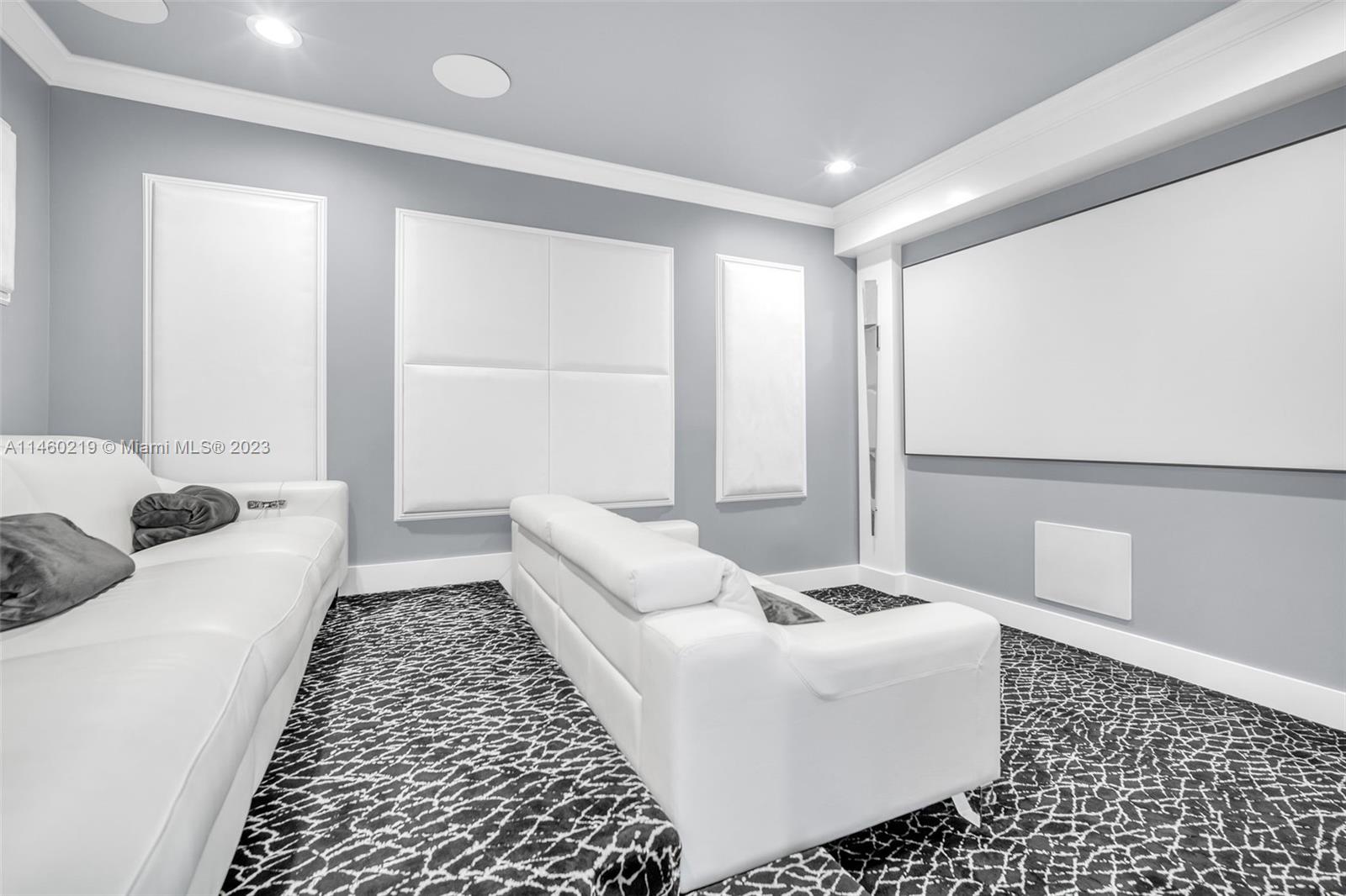 OAK HAMMOCK ESTATES - Residential