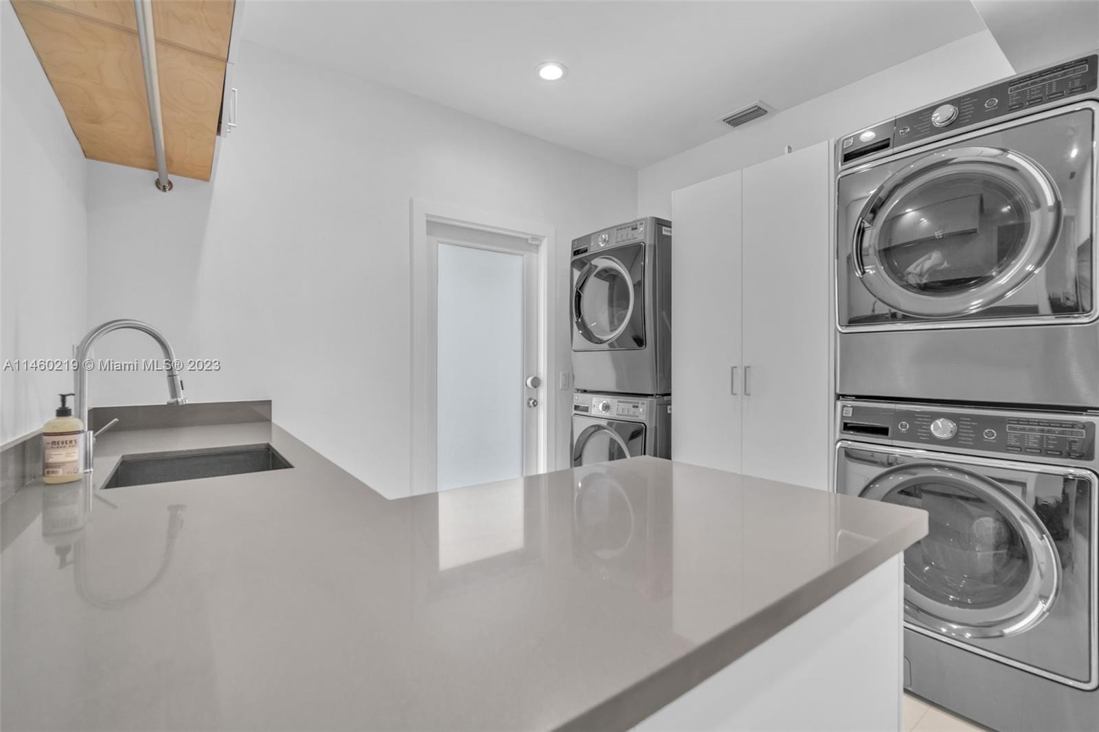 OAK HAMMOCK ESTATES - Residential