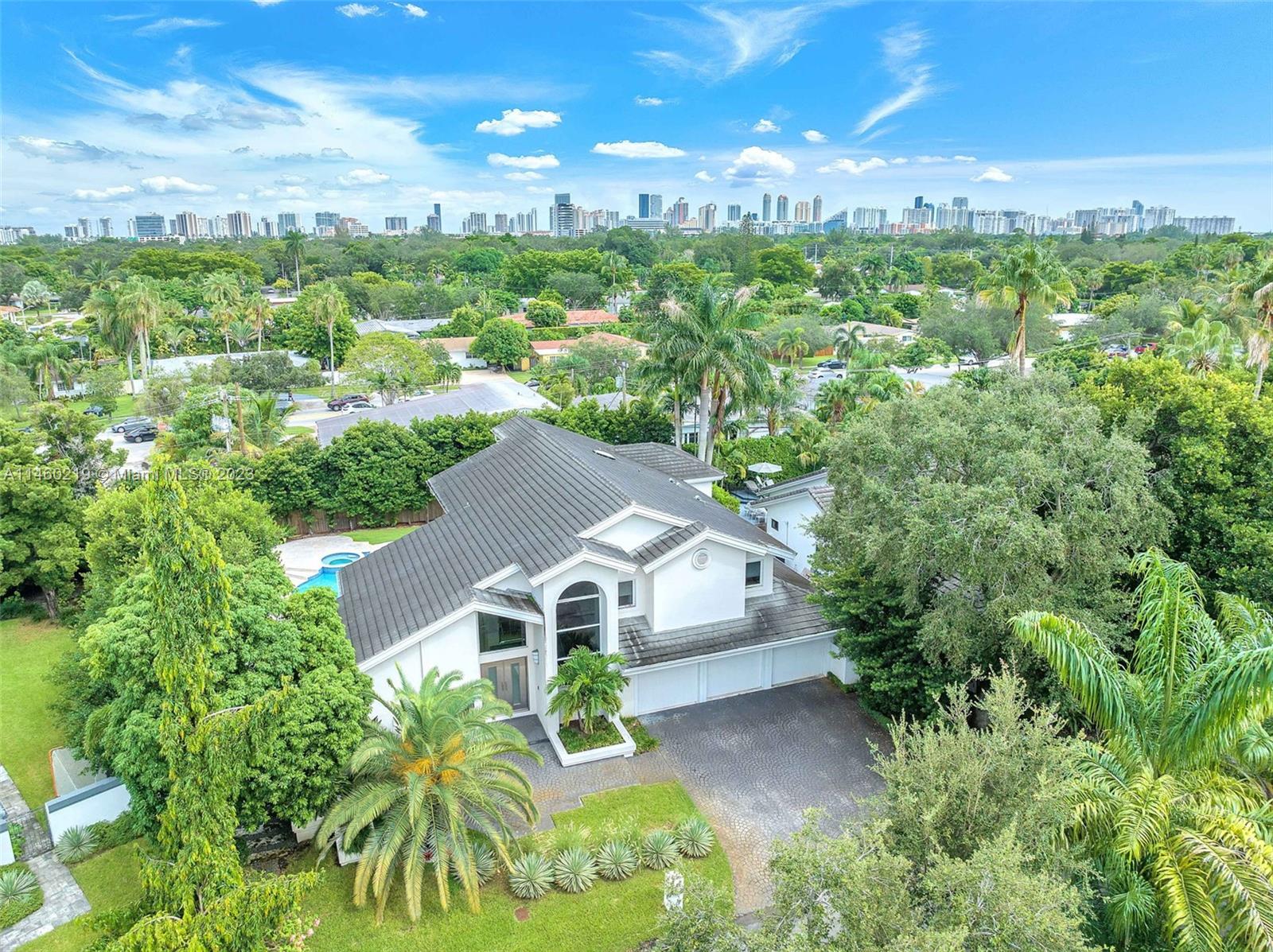 OAK HAMMOCK ESTATES - Residential