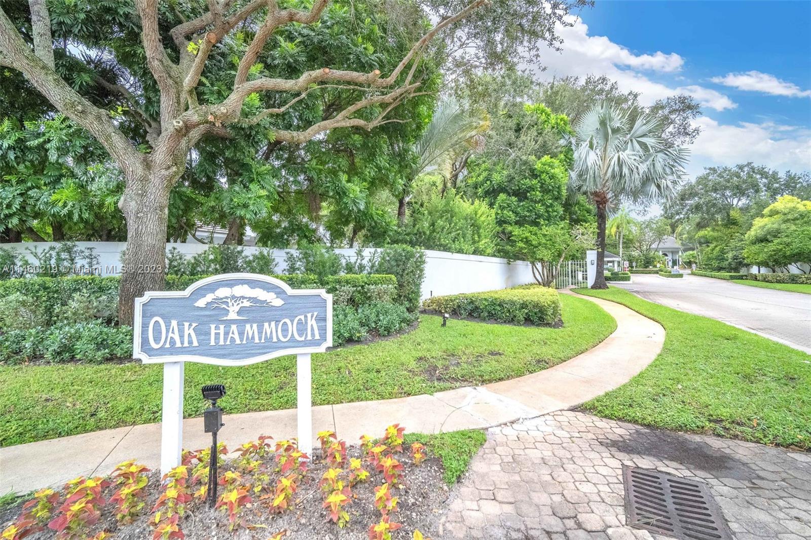 OAK HAMMOCK ESTATES - Residential