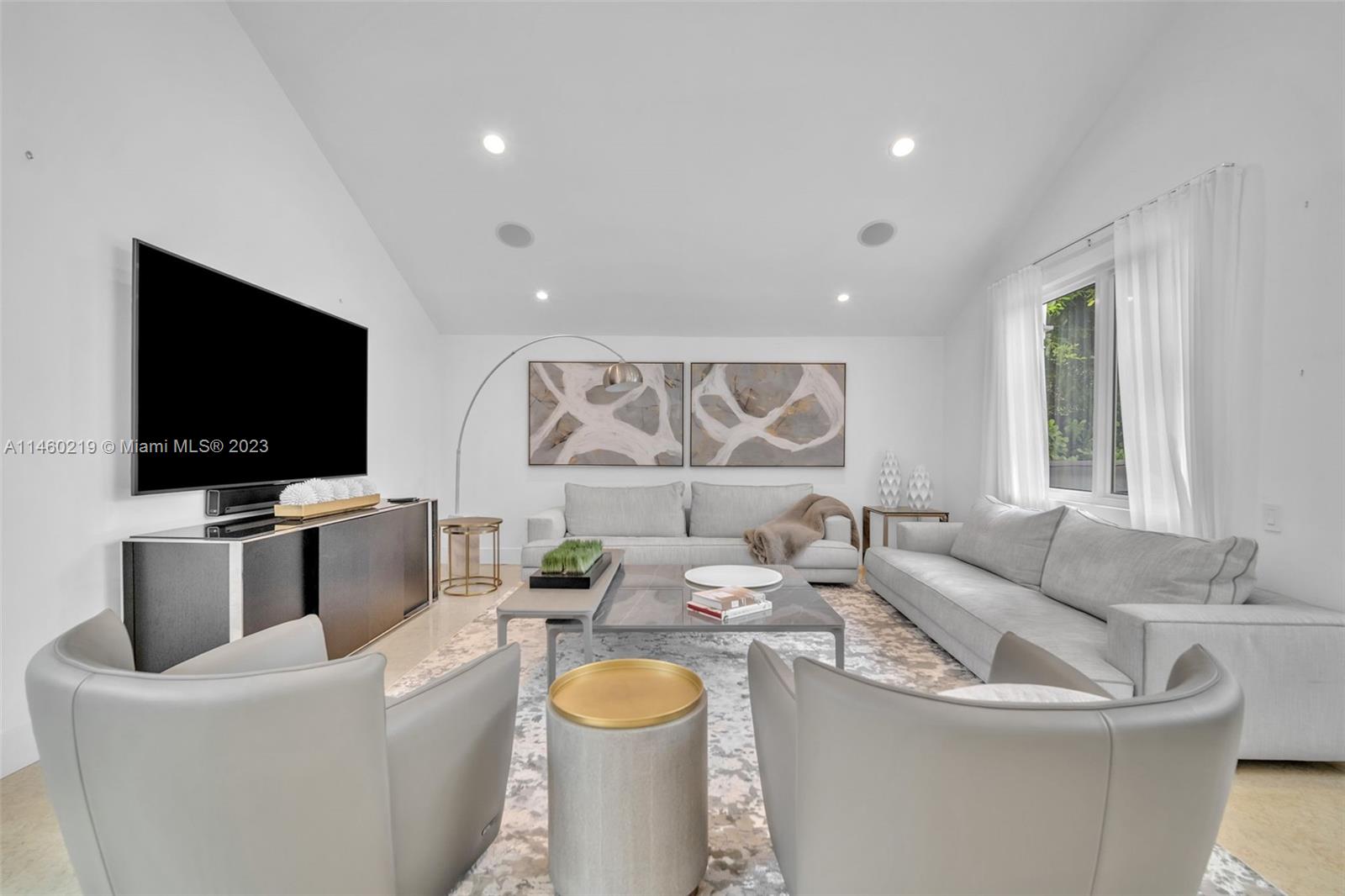 OAK HAMMOCK ESTATES - Residential