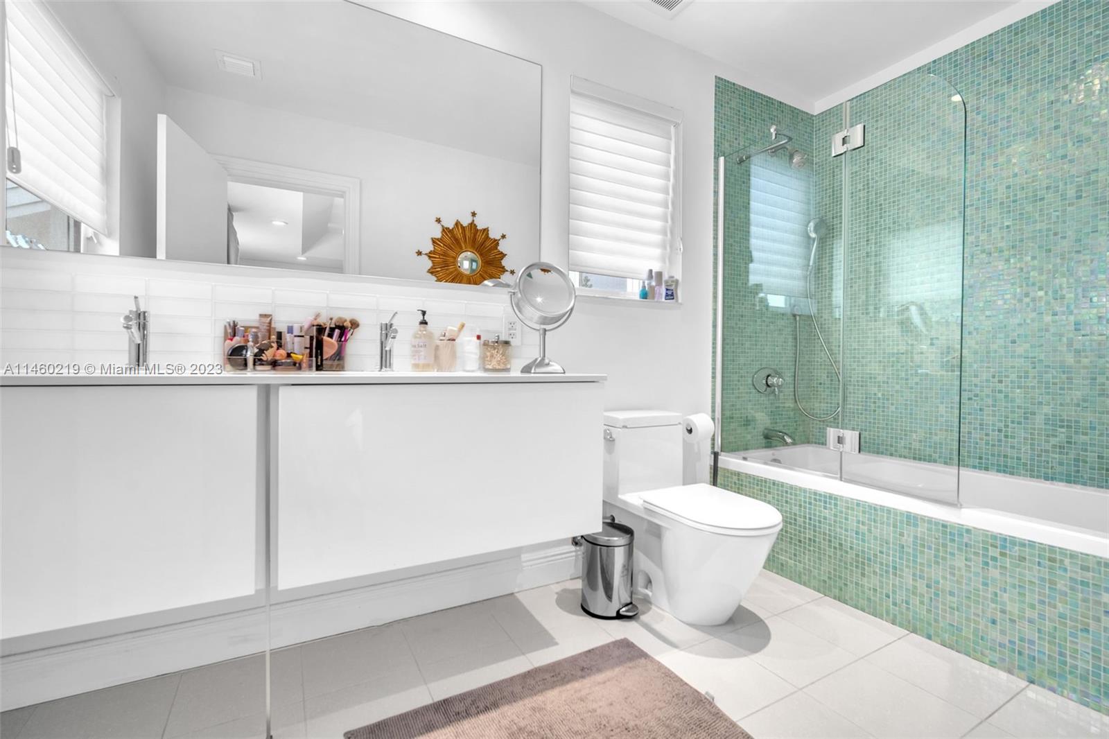 OAK HAMMOCK ESTATES - Residential