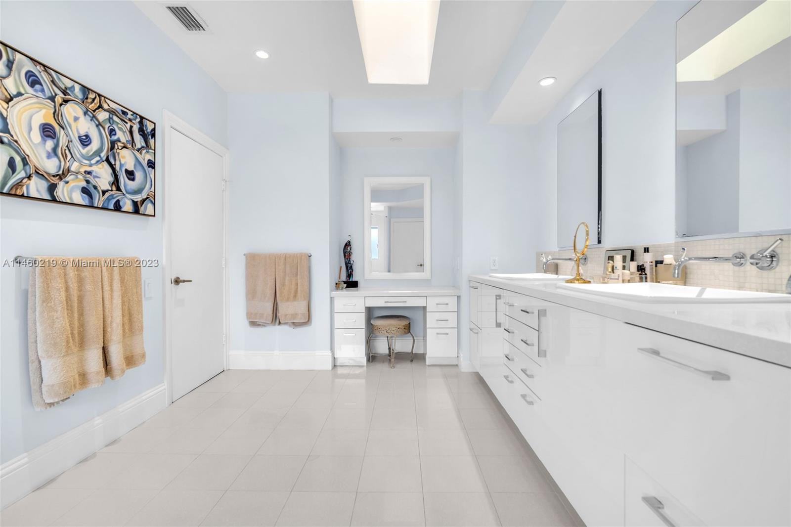 OAK HAMMOCK ESTATES - Residential