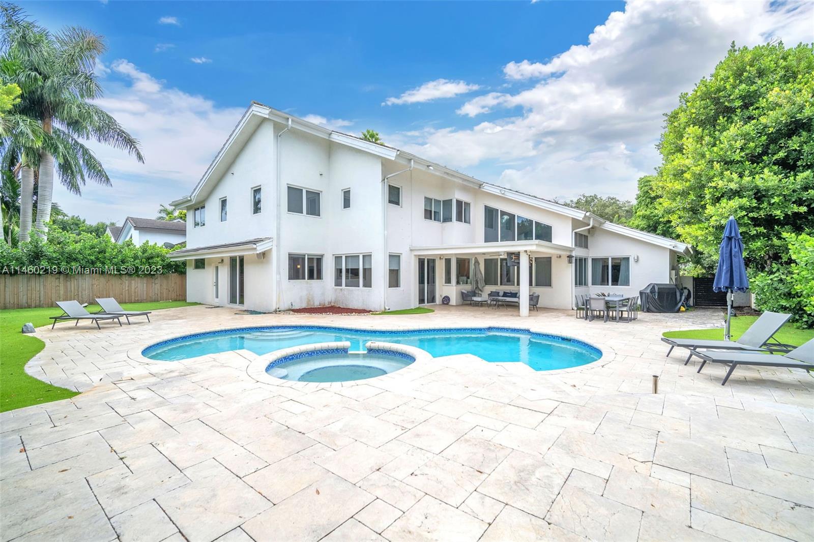 OAK HAMMOCK ESTATES - Residential