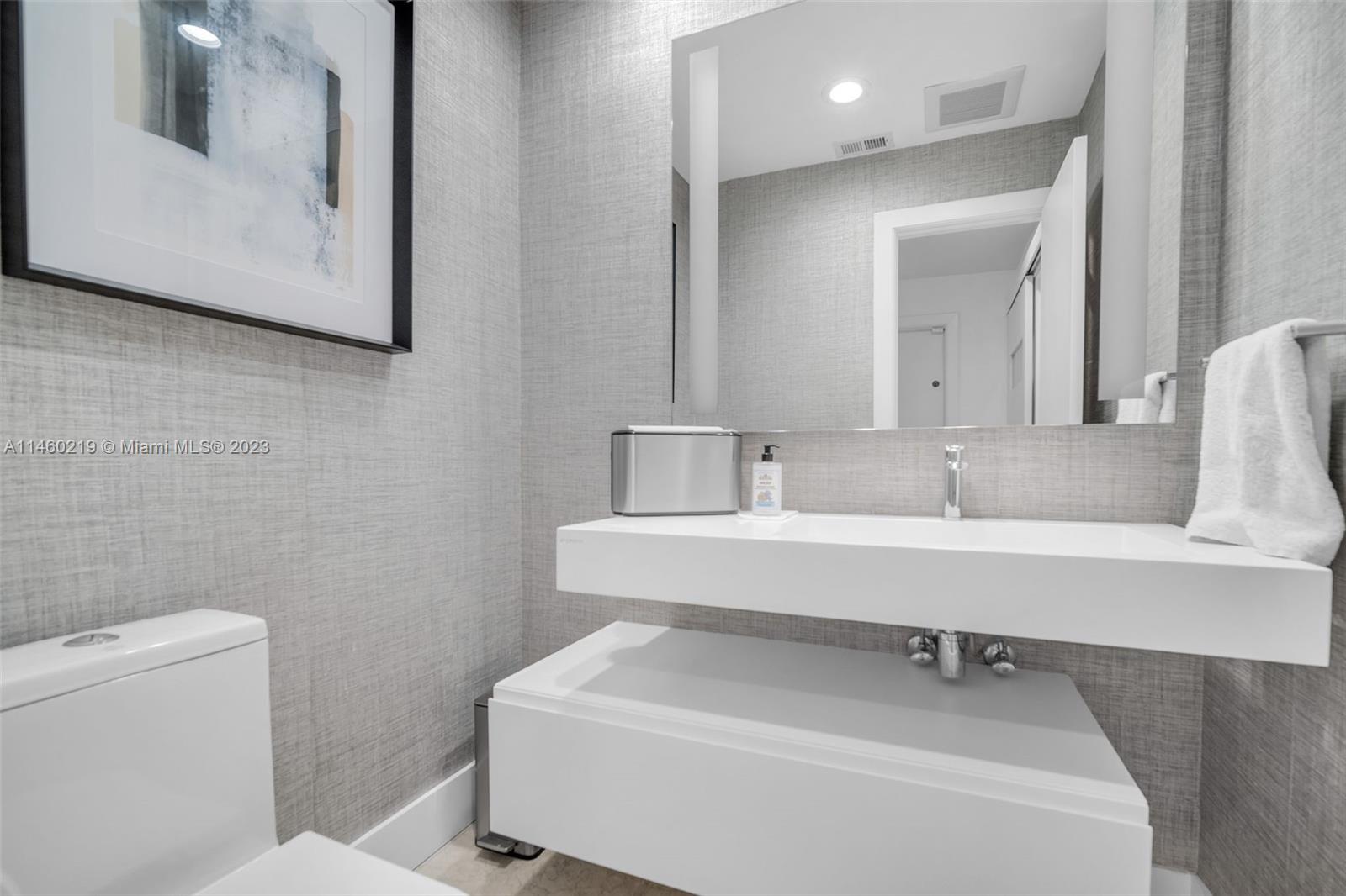 OAK HAMMOCK ESTATES - Residential