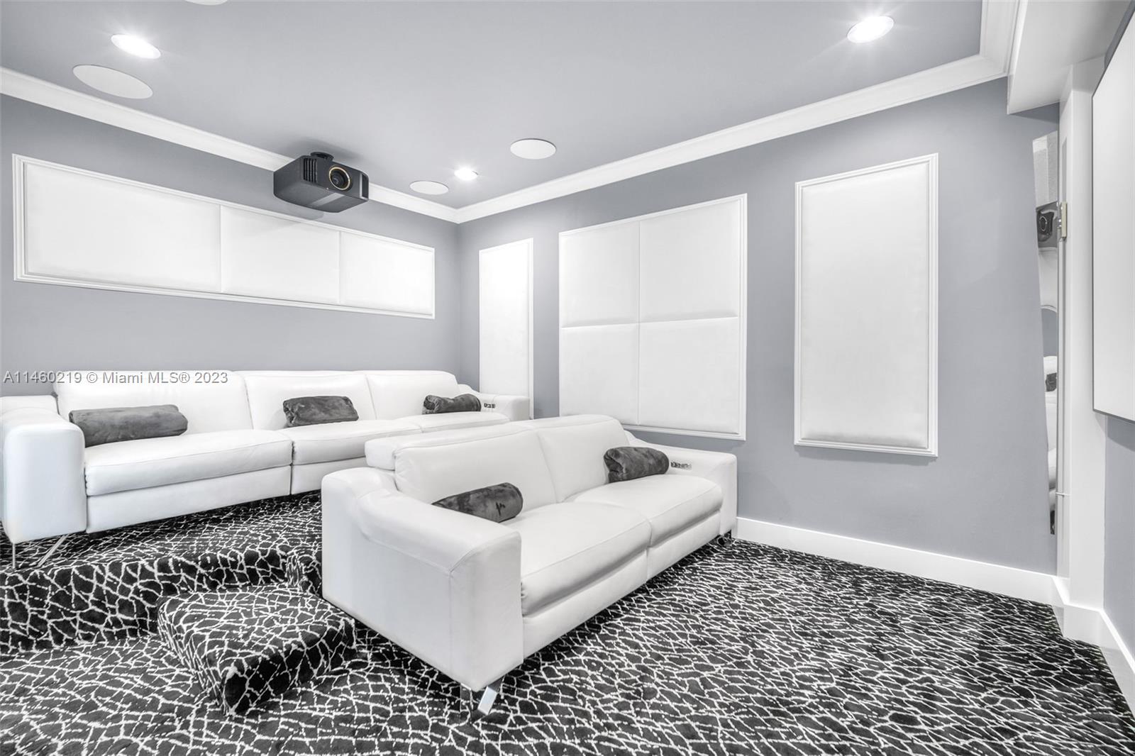 OAK HAMMOCK ESTATES - Residential