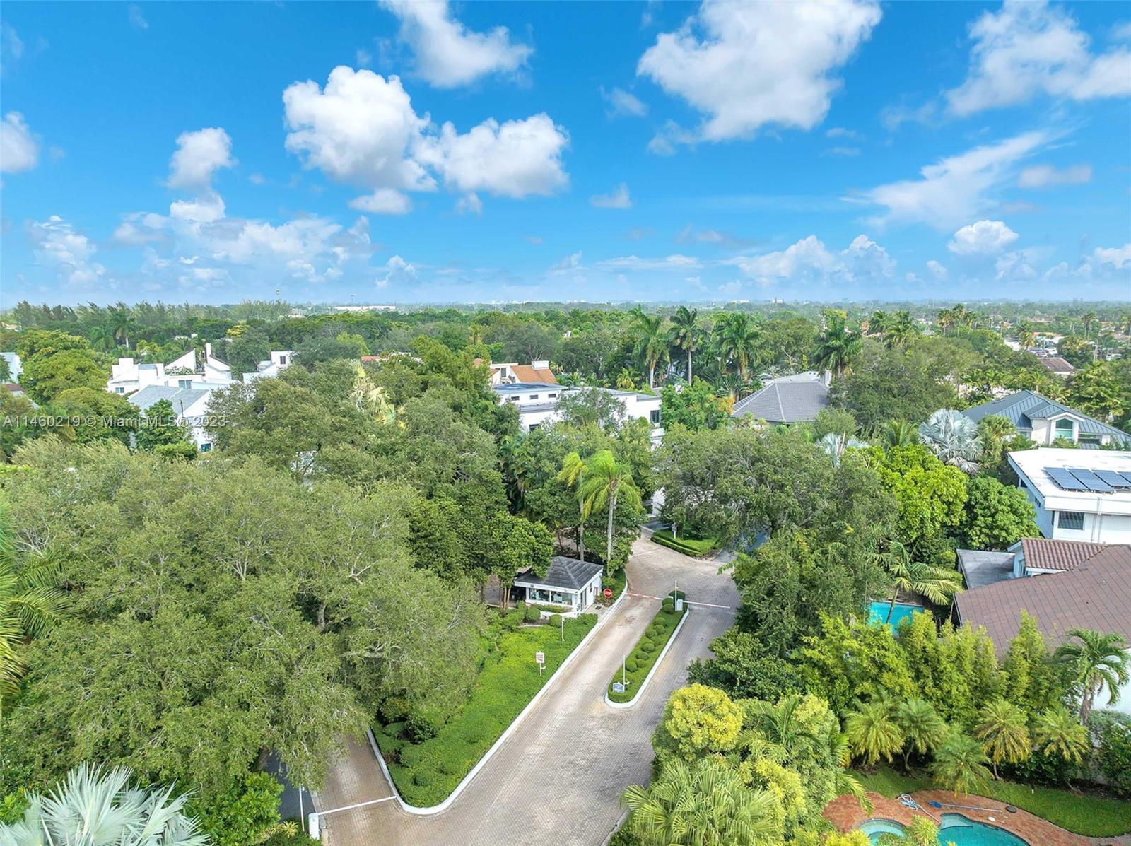 OAK HAMMOCK ESTATES - Residential