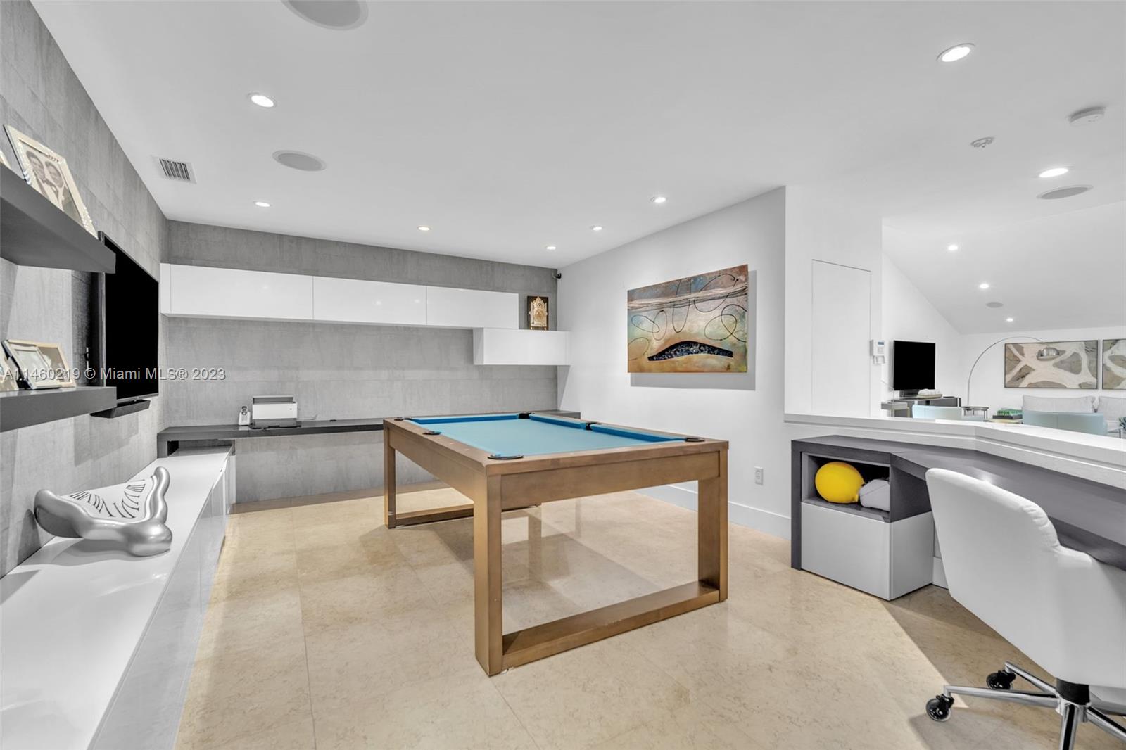 OAK HAMMOCK ESTATES - Residential