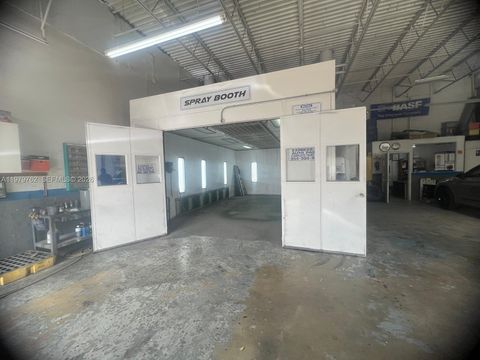 SOUTH FLORIDA BUSINESSES FOR SALE FROM $100,000 2000 SW 71st Ter # B3 Davie FL 33317